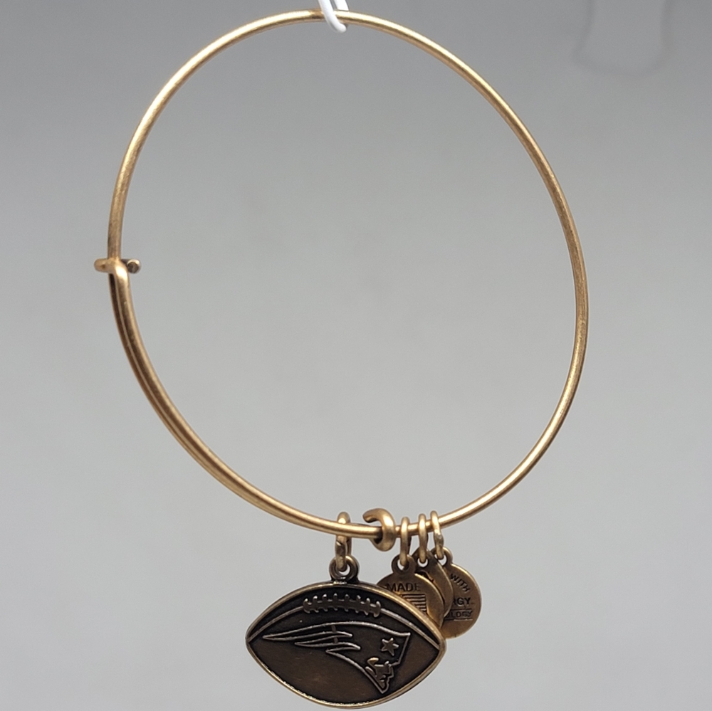 Alex and Ani NEW ENGLAND PATRIOTS NFL Bracelet Rafaelian GOLD